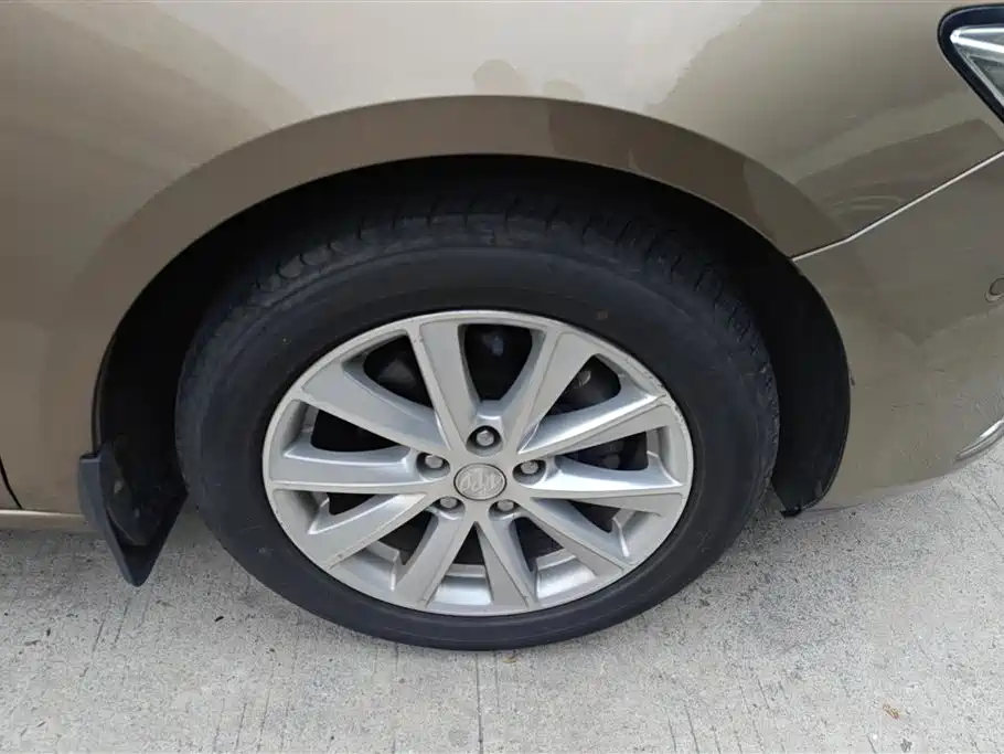 Buick Verano 2015 Sedan 20T Dual-clutch Elite фото 6