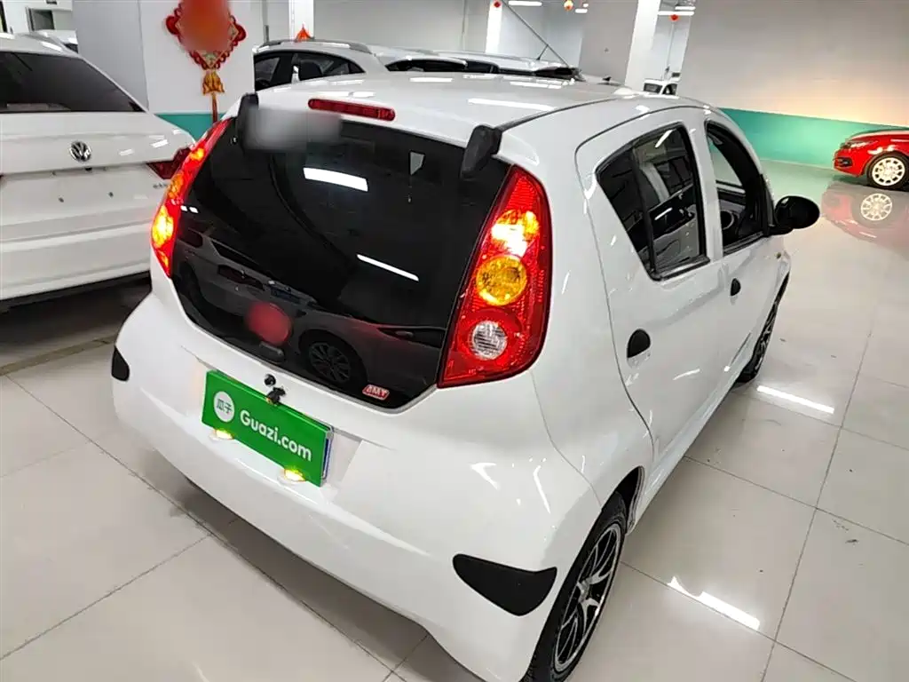 BYD F0 2015 1.0L AMT Xuan Cool Edition фото 5