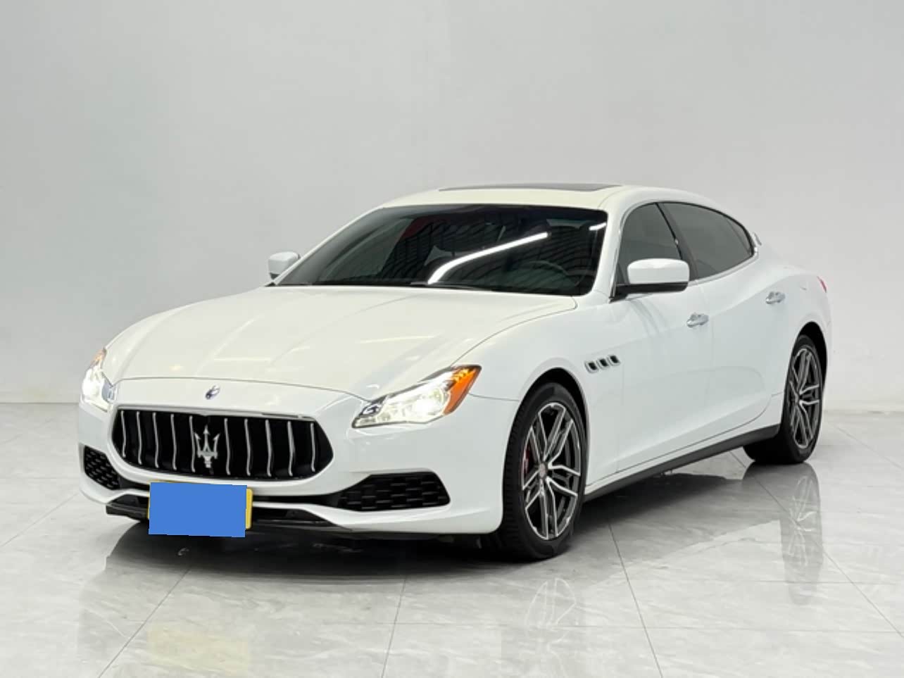 Maserati Quattroporte