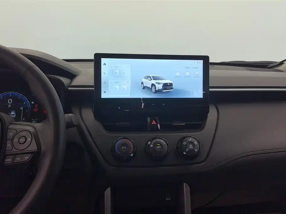 Toyota Corolla Cross 2024 Model 2.0L Pioneer Edition фото 13