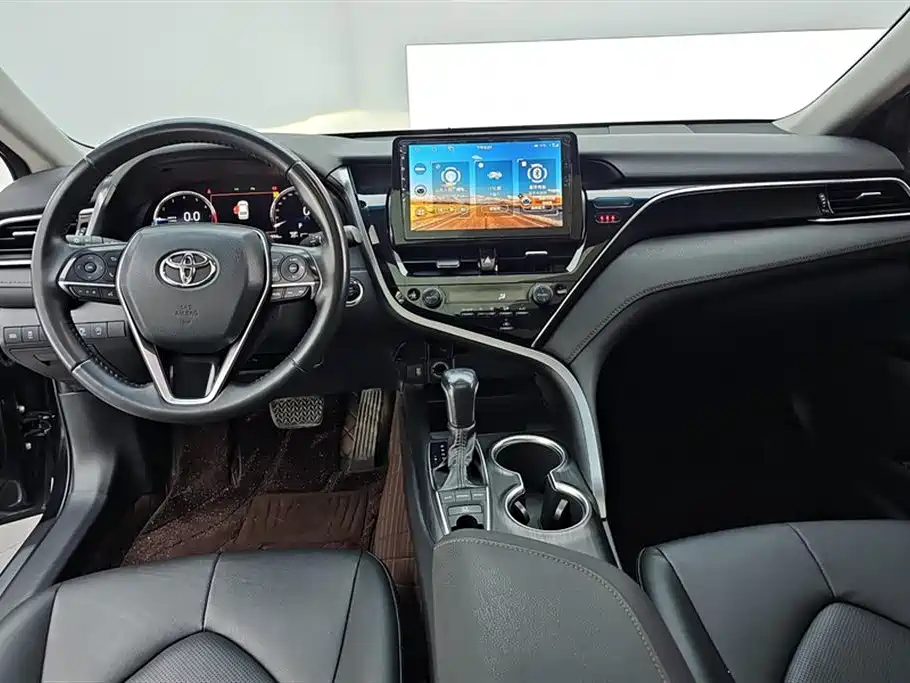 Toyota Camry 2021 2.5G Luxury Edition фото 12