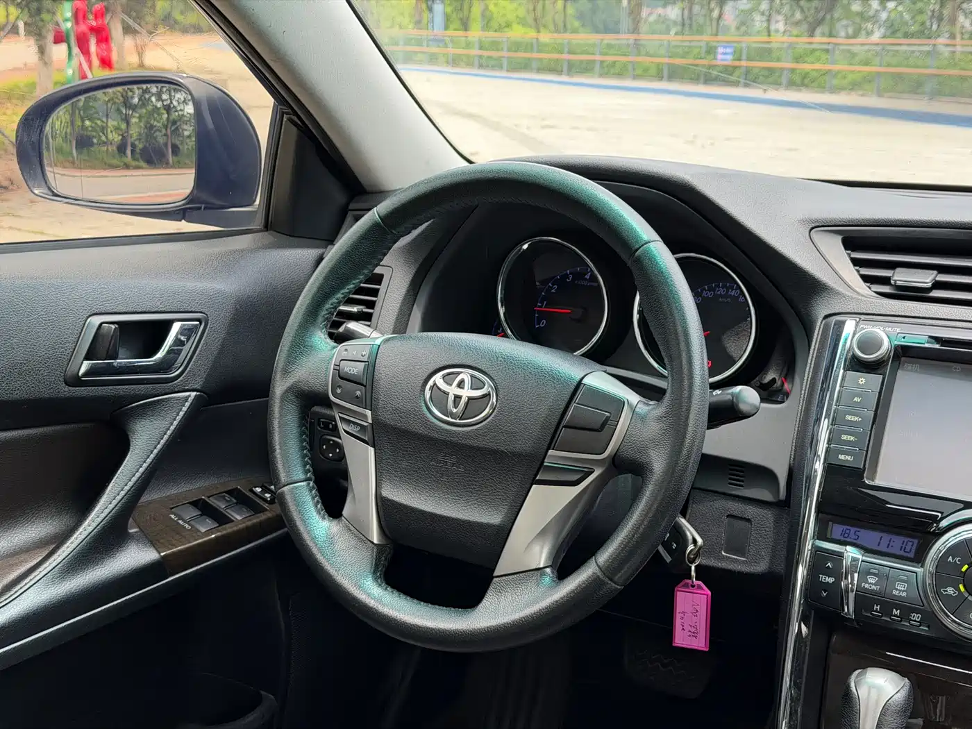 Toyota Reiz 2013 2.5V Elite Edition фото 10