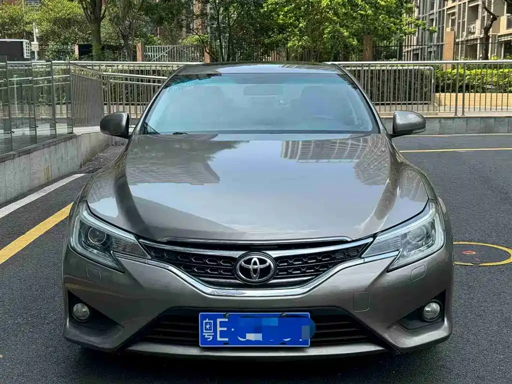 Toyota Reiz 2013 2.5V Elite Edition фото 3