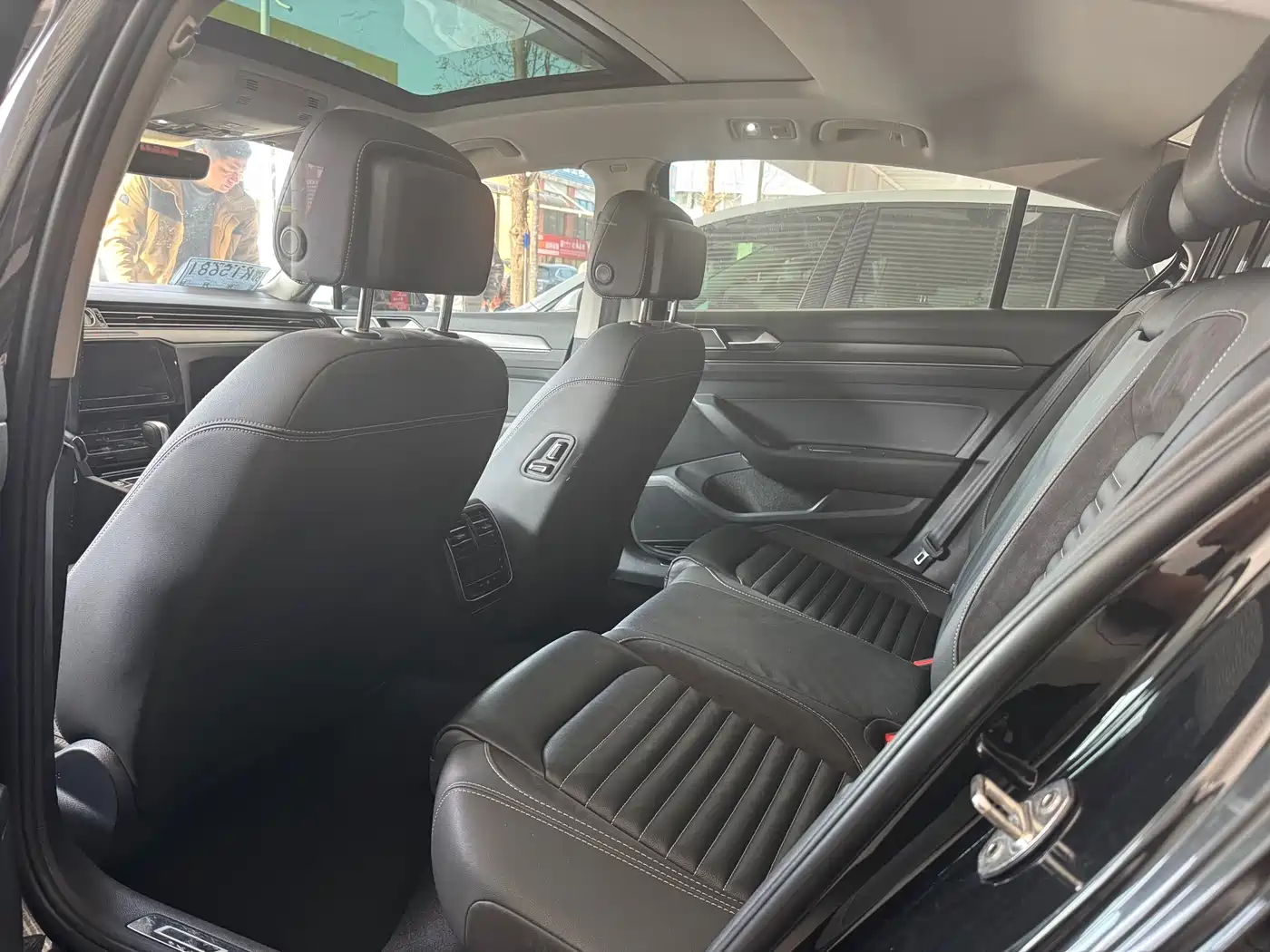 Volkswagen Magotan 2020 330TSI DSG Luxury фото 8