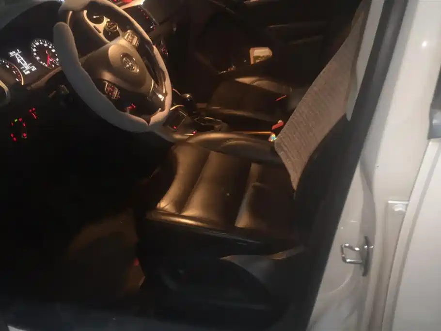 Volkswagen Tiguan 2013 1.8TSI Auto 4WD Luxury фото 9