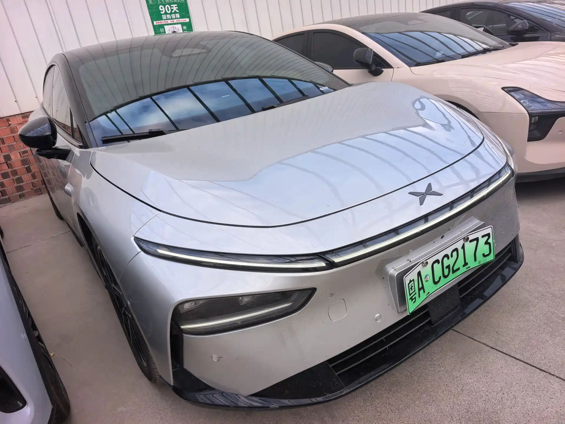 Фото 3 - XPeng P7+
