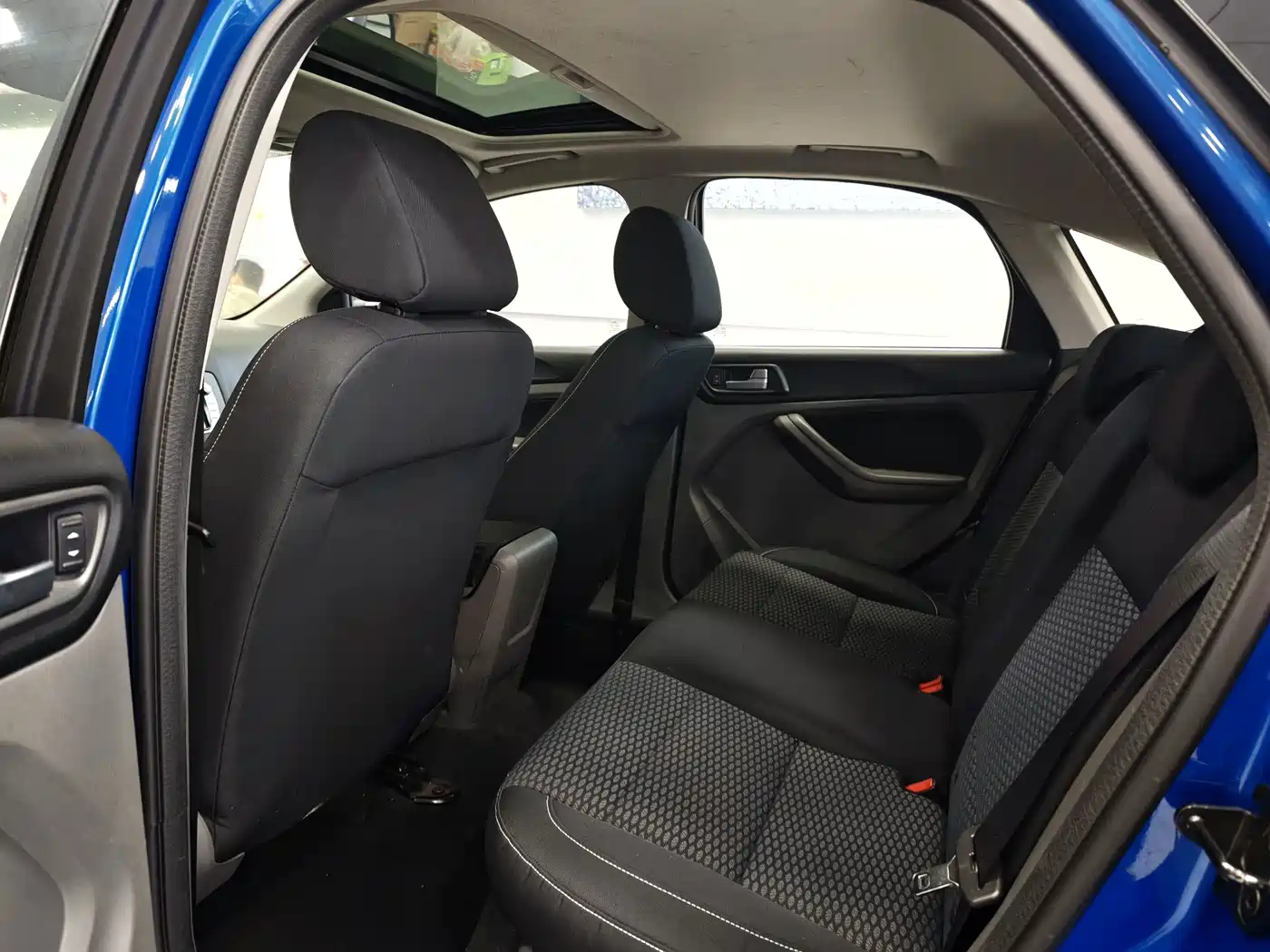 Ford Focus 2014 2013 Hatchback Classic 1.8L Auto Million Edition