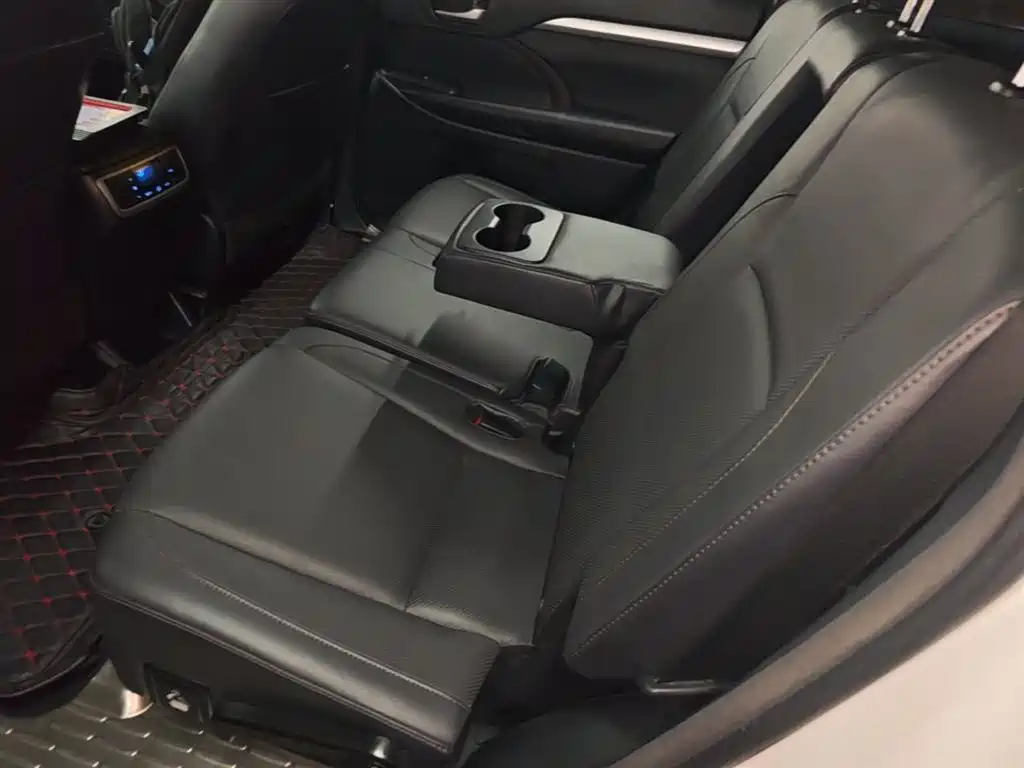 Toyota Highlander 2015 2.0T AWD Luxury Edition 7-seater фото 16