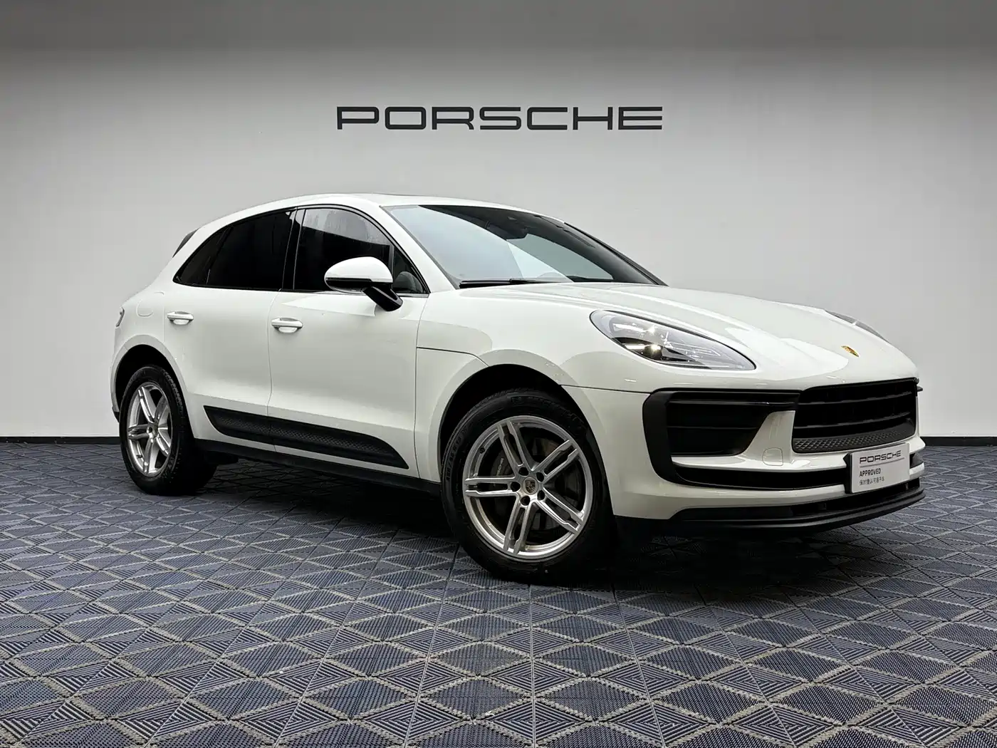 Porsche Macan 2023 Macan 2.0T фото 17