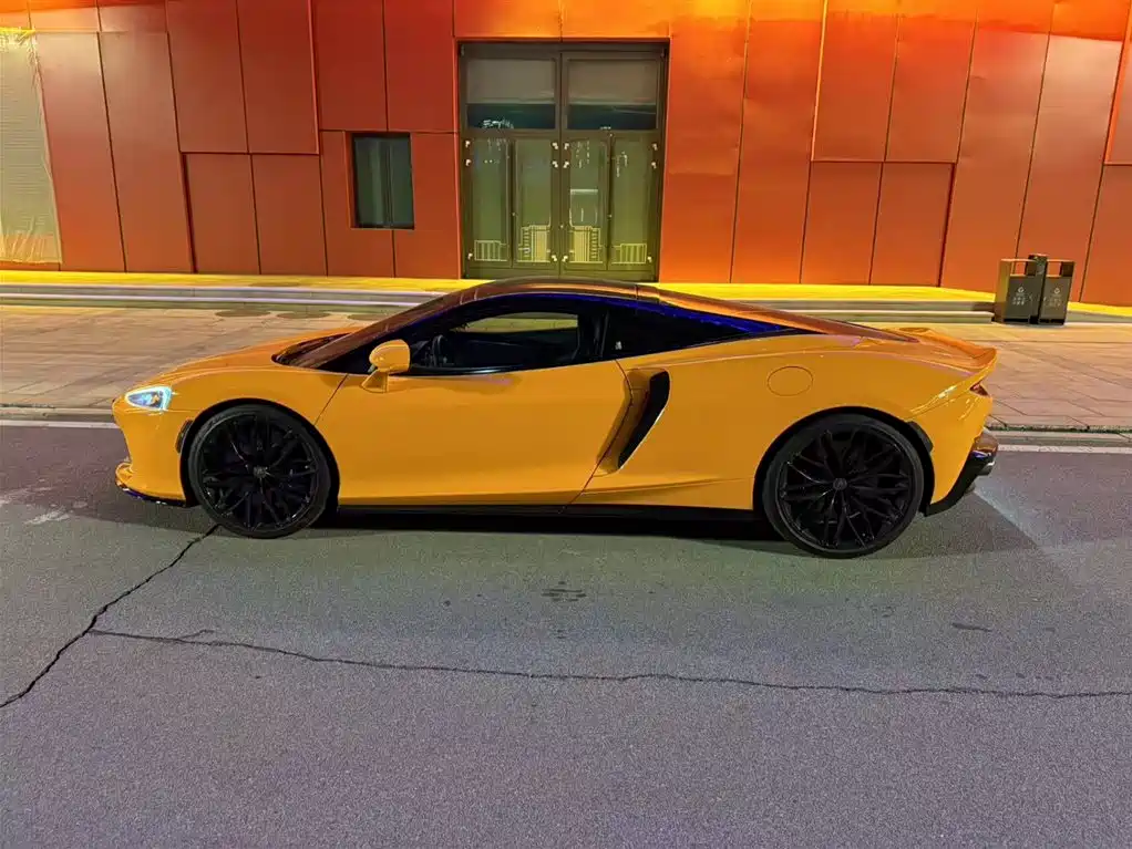 McLaren GT 2023 2023 4.0T Standard Model