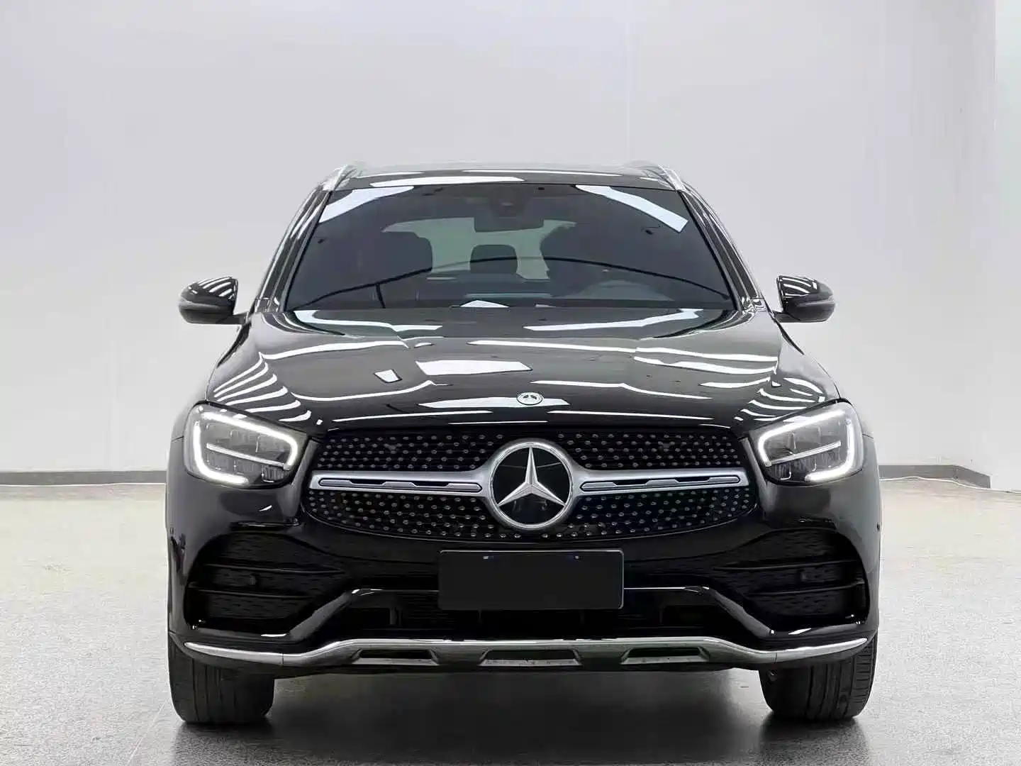 Фото 2 - Mercedes-Benz GLC