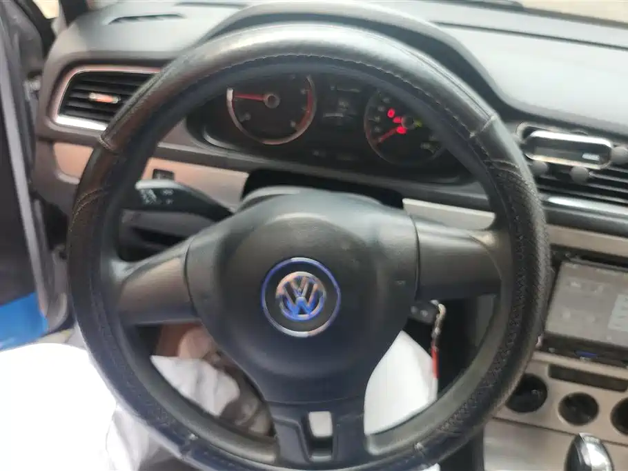Volkswagen Lavida 2013 1.4TSI DSG Comfort Edition фото 15