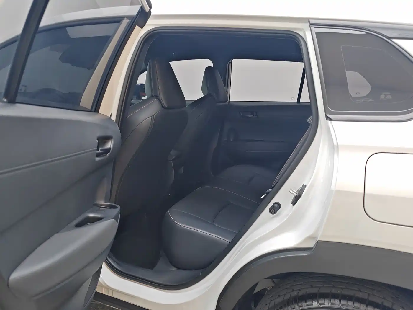Toyota Frontlander 2026 2025 2.0L CVT Base Version
