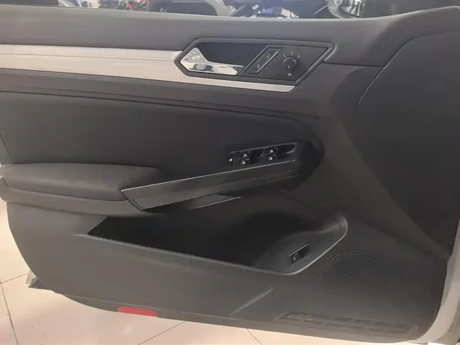 Volkswagen Lamando 2019 230TSI DSG Trend Edition China V фото 7