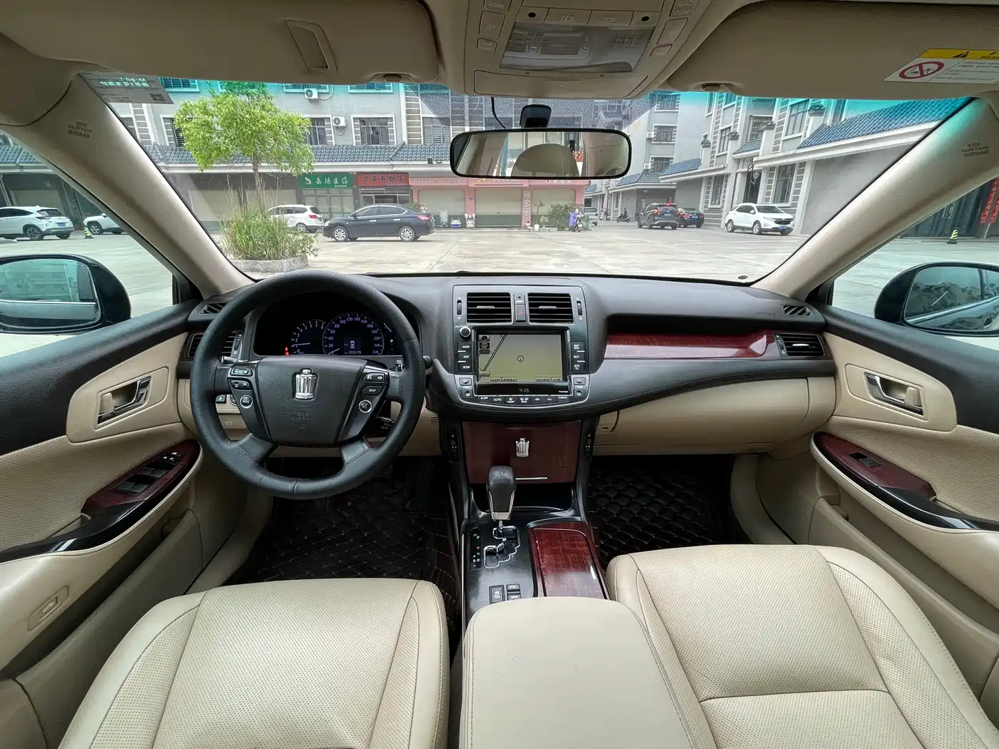 Toyota Crown 2010 2.5L Royal Leather Sunroof Navigation фото 11
