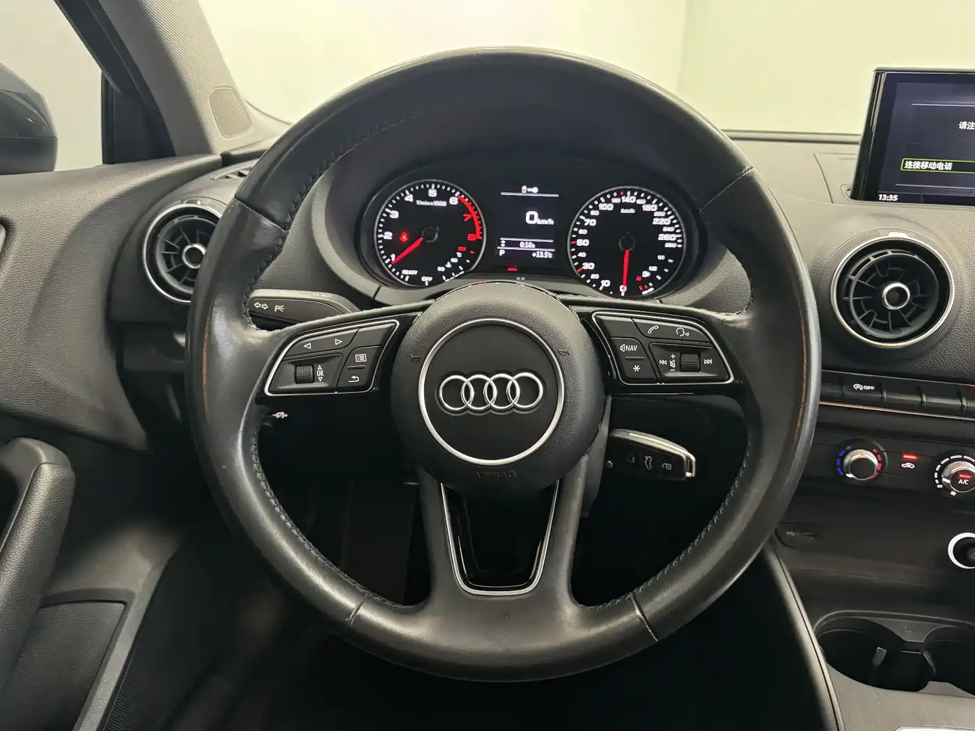 Audi A3 2018 30th Anniversary Limousine 35 TFSI Progressive фото 13