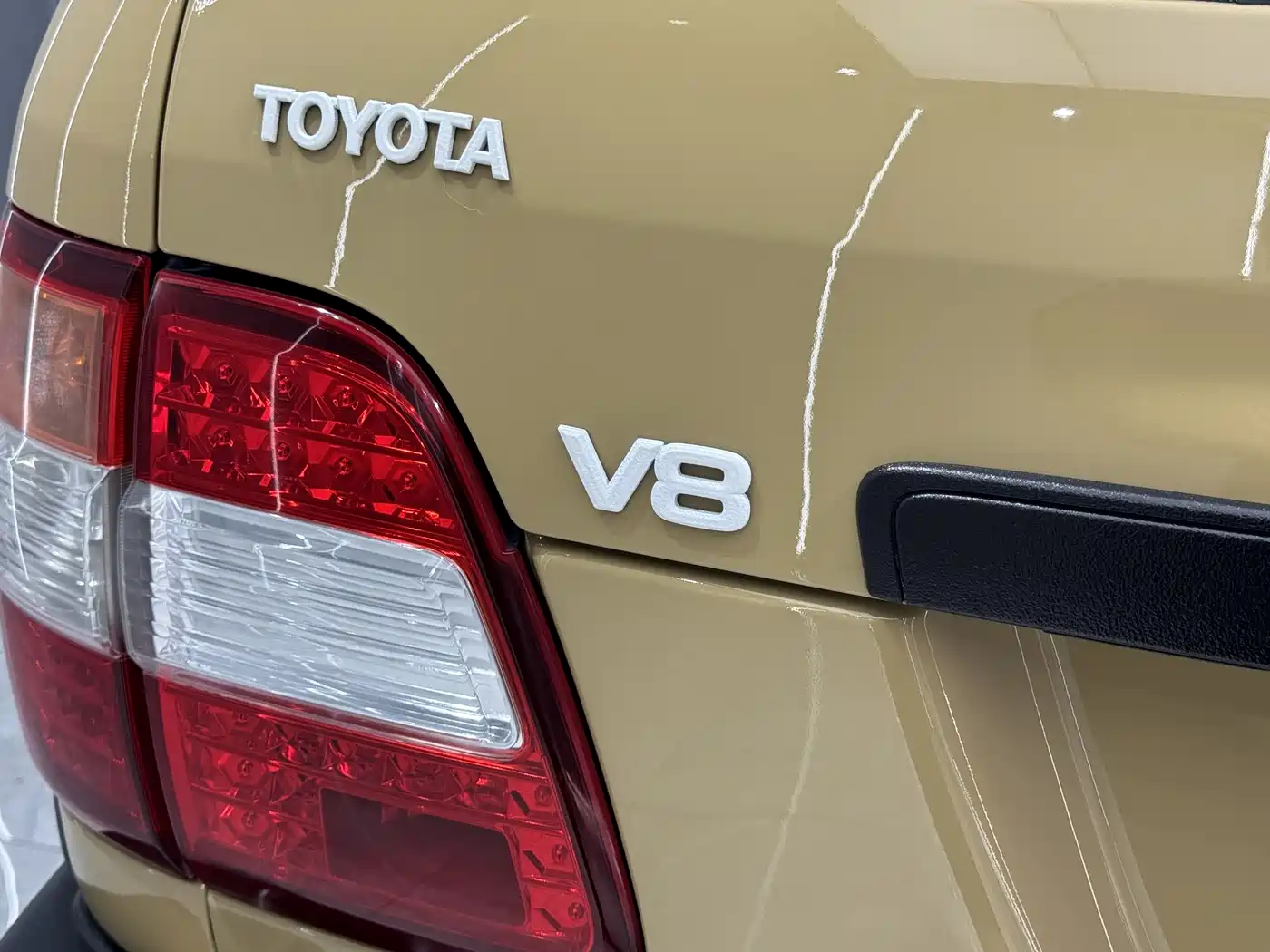 Toyota Land Cruiser 2005 Model 4.7L Automatic VX-R Luxury DVD Edition фото 29
