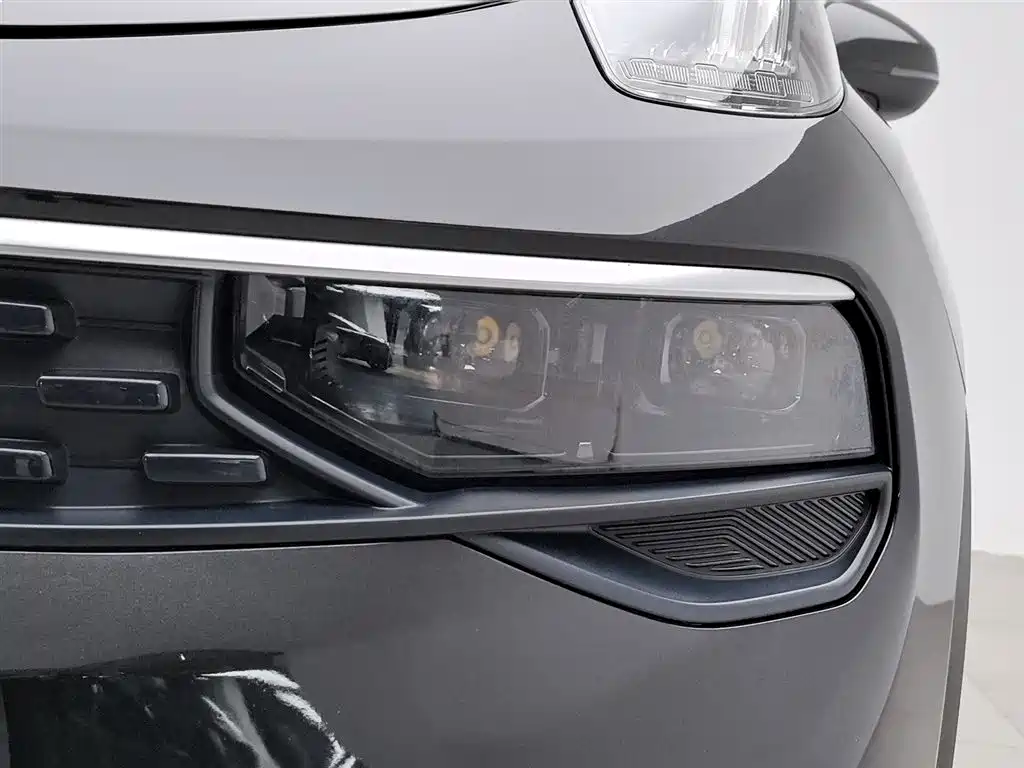 Lynk & Co 01 2021 2.0TD 2WD Pro фото 7