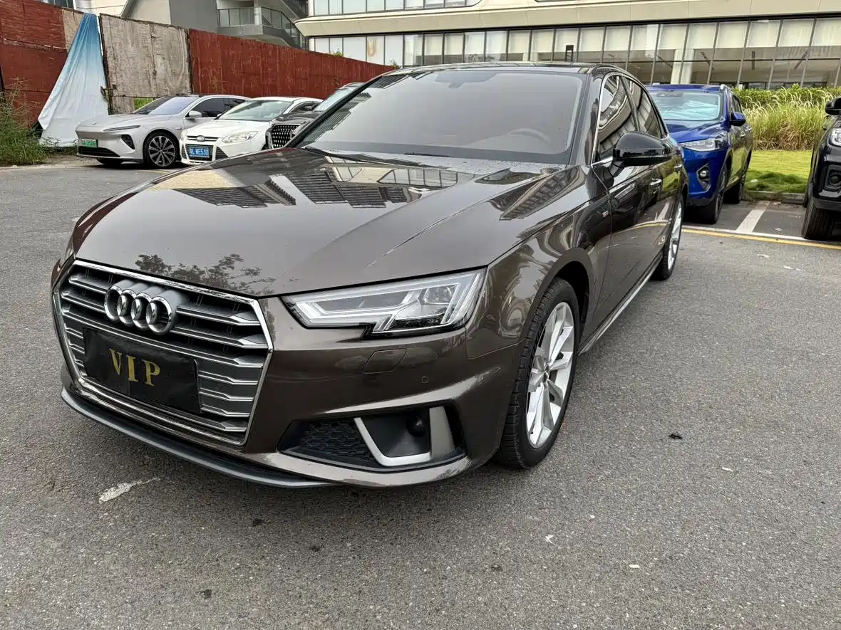 Audi A4L 2019 45 TFSI quattro Personality Sport (China VI)