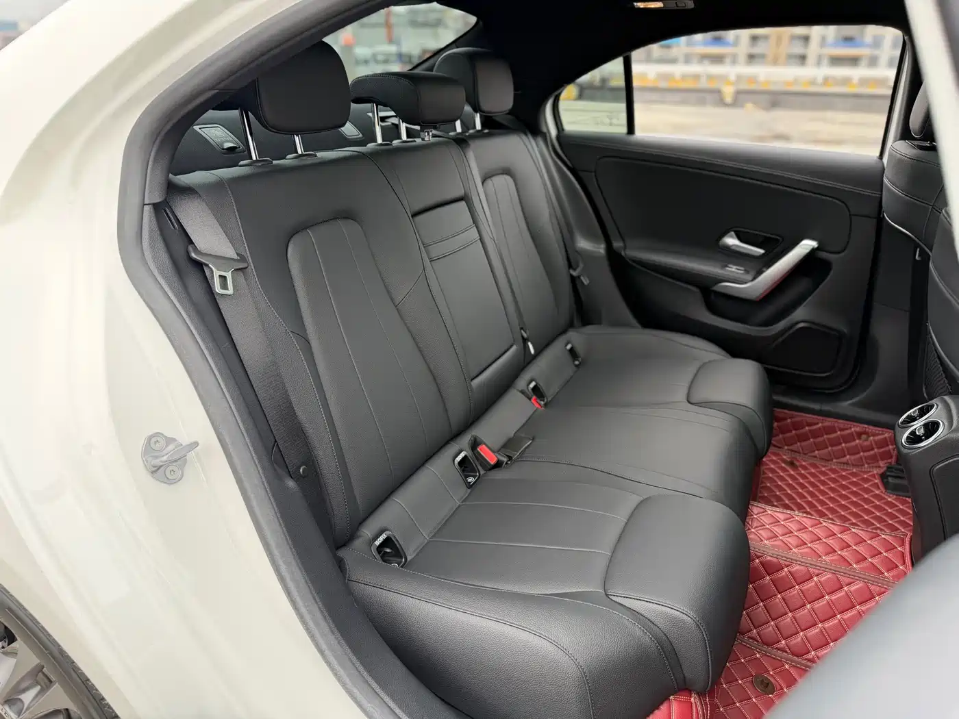 Mercedes-Benz A-Class 2020 Facelift A 180 L Sport Sedan фото 21