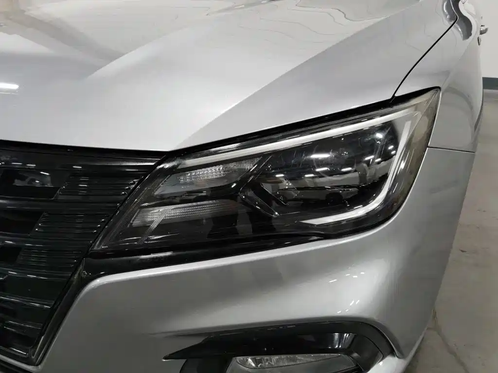 Photo 7 - Roewe i5