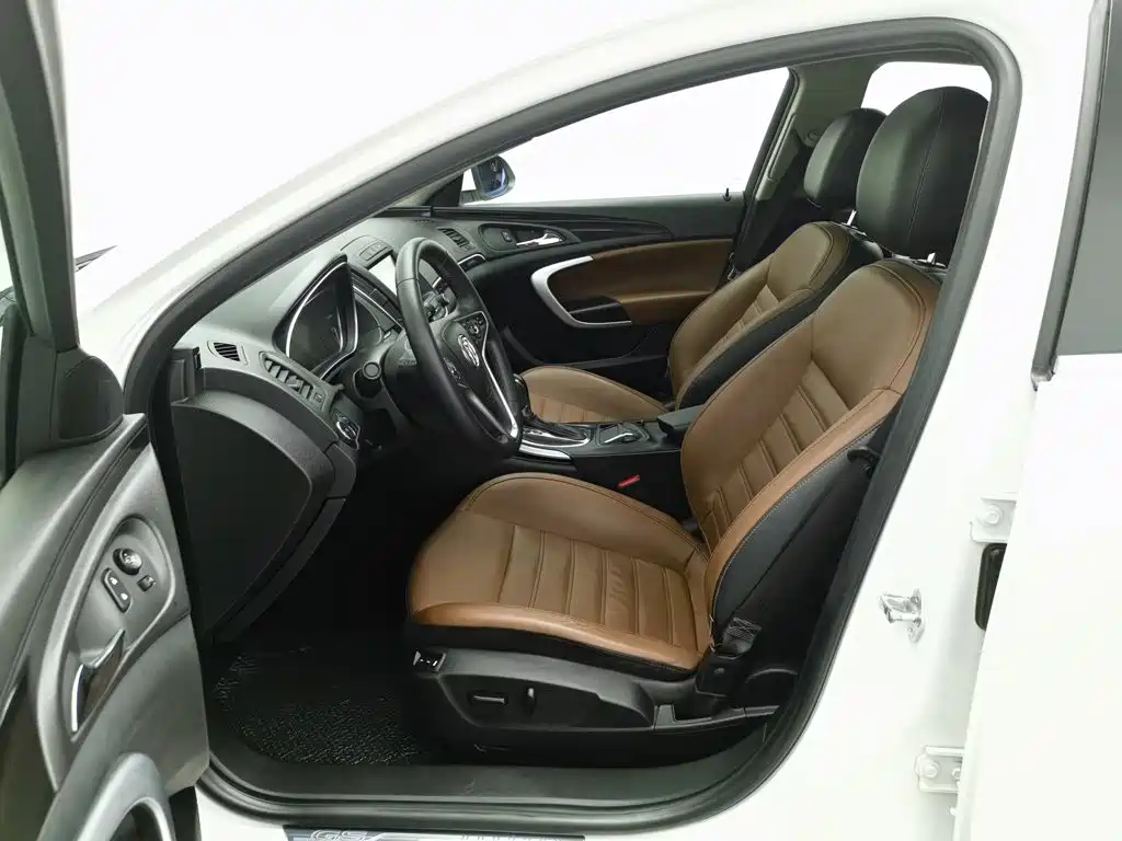 صورة 10 - Buick Regal