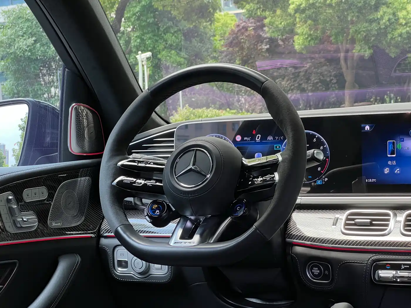 Mercedes-Benz GLS AMG 2024 AMG GLS 63 4MATIC+ фото 17