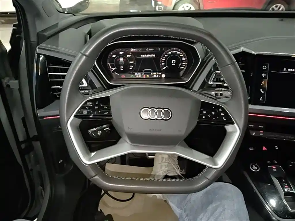 Audi Q4 e-tron 2024 40 e-tron Creation Edition фото 11
