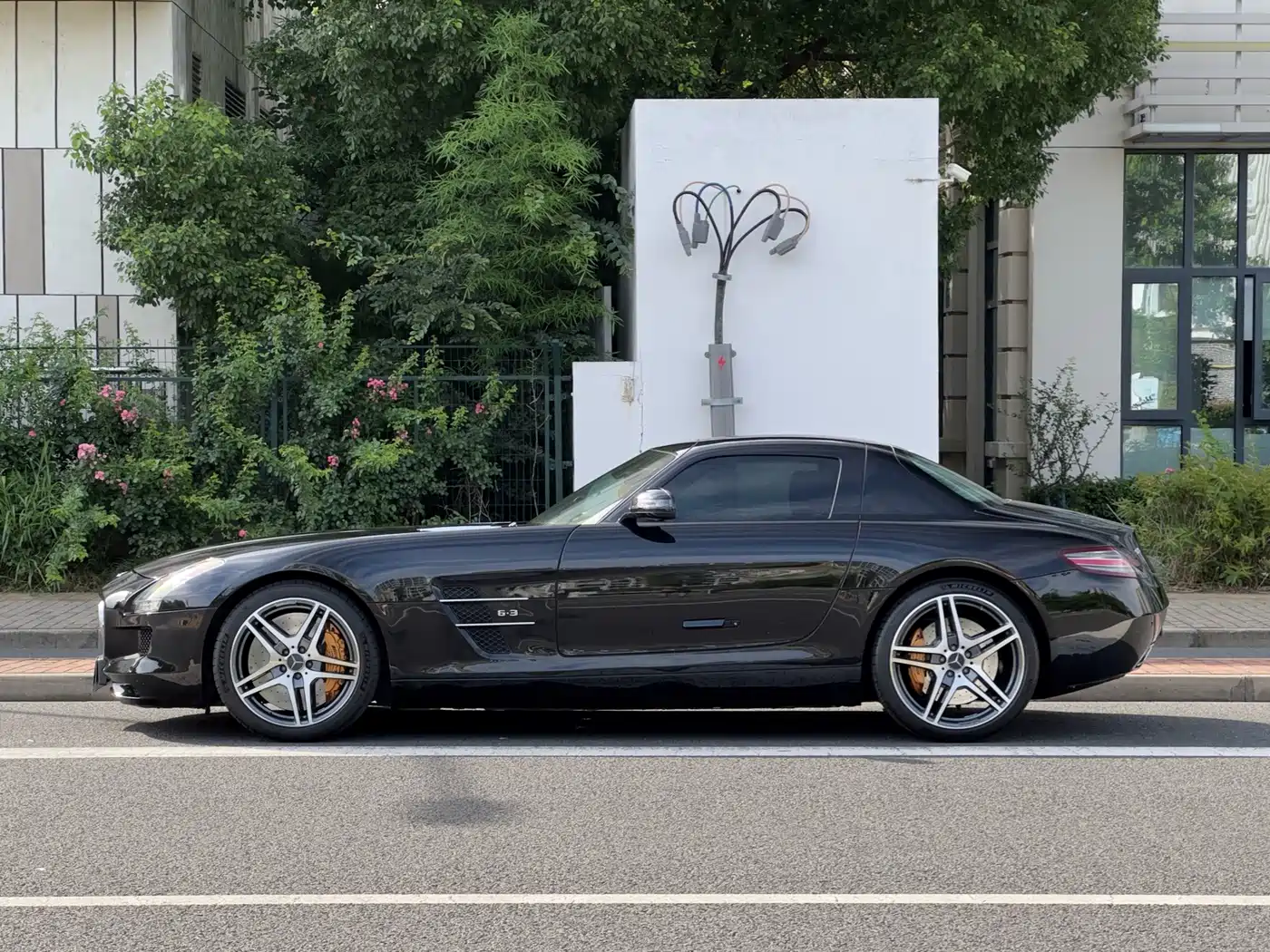 Mercedes-Benz SLS AMG 2011 2011 SLS AMG