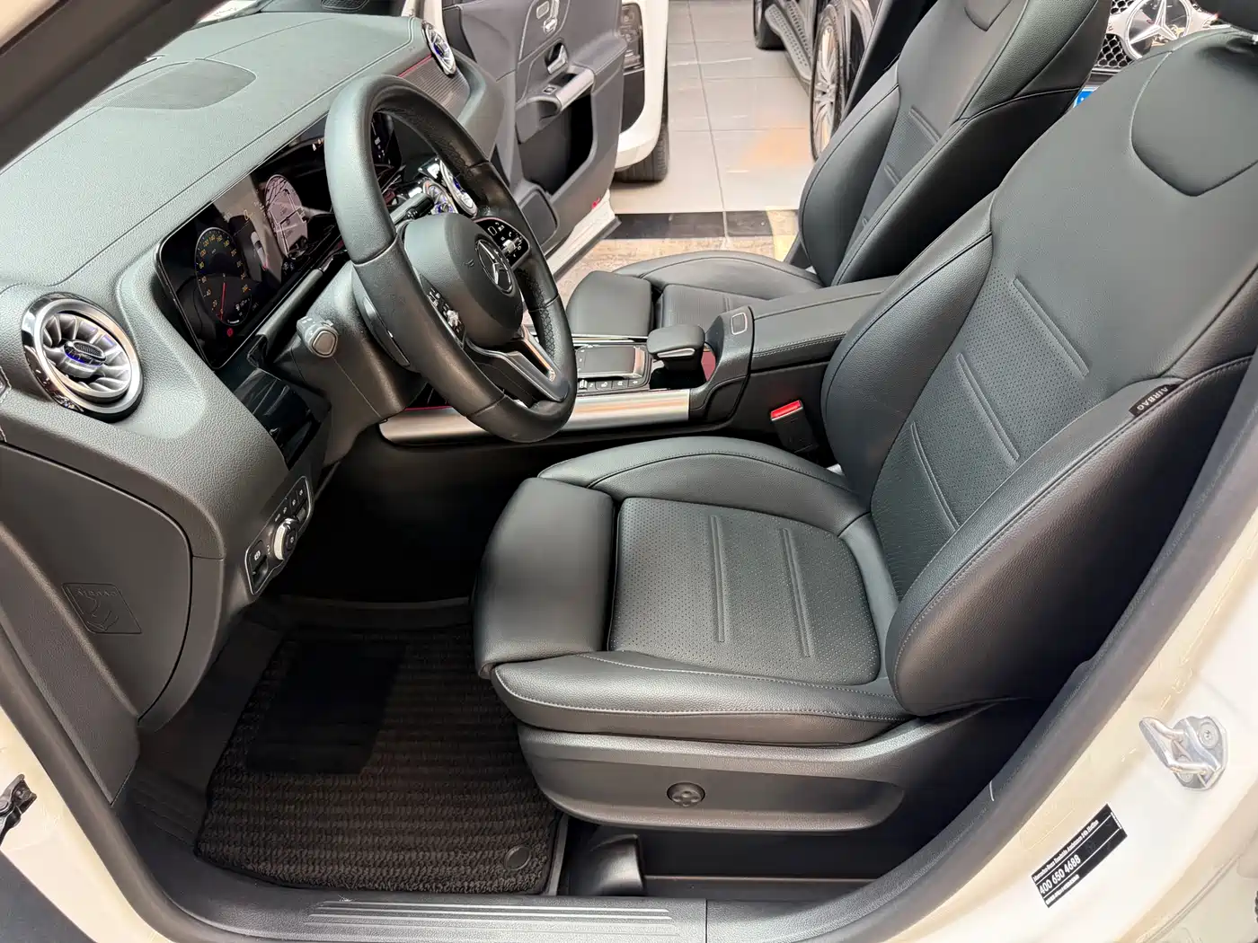 Mercedes-Benz GLA 2023 2023 GLA 220