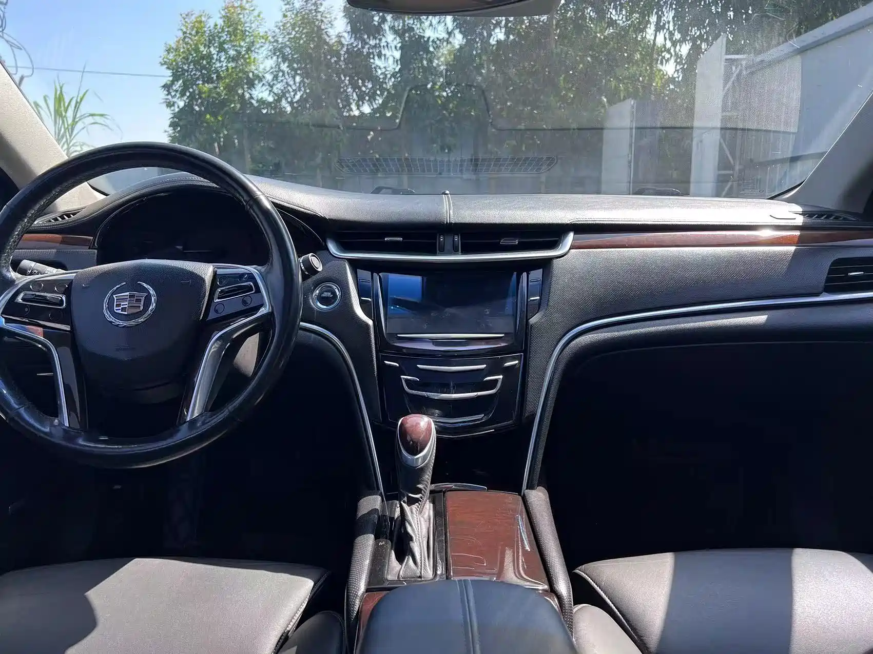 Photo 11 - Cadillac XTS