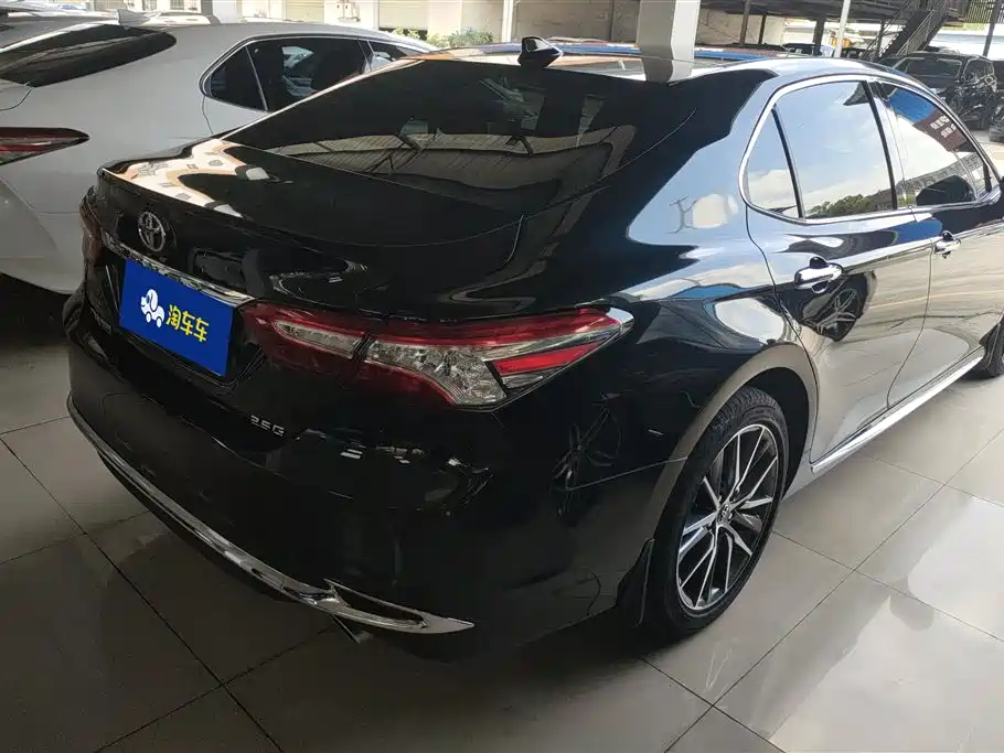Toyota Camry 2023 2.5G Luxury Edition фото 3