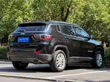Фото 5 - Jeep Compass