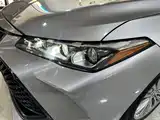 صورة 18 - Toyota Avalon
