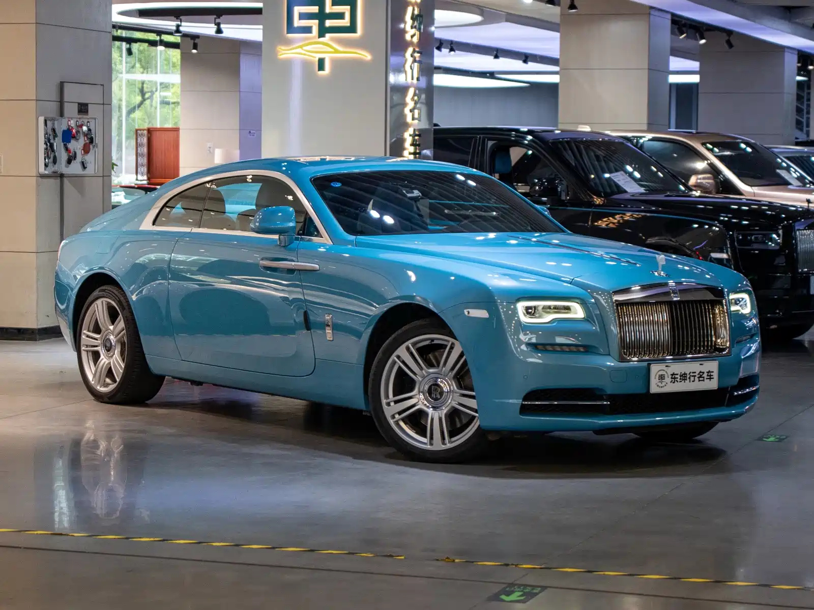 Фото 3 - Rolls-Royce Wraith