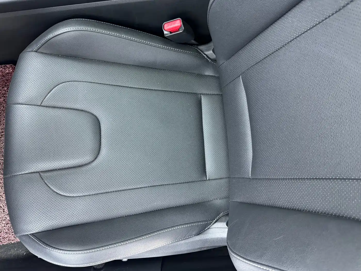 Hyundai Elantra 2023 1.5L CVT TOP Flagship Edition фото 17