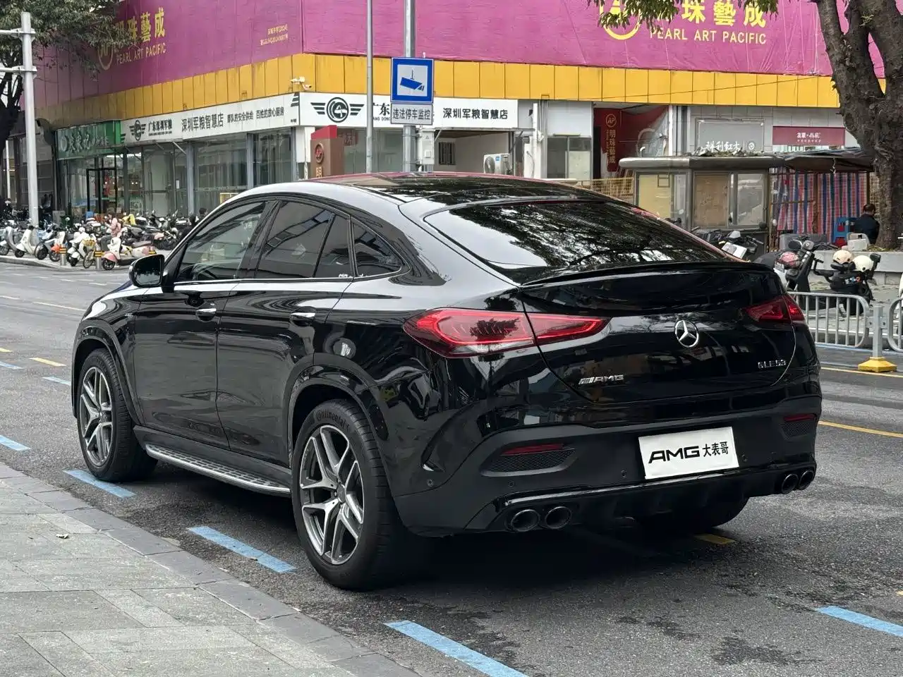 Mercedes-Benz GLE Coupe AMG 2023 AMG GLE 53 4MATIC+ Coupe SUV фото 8