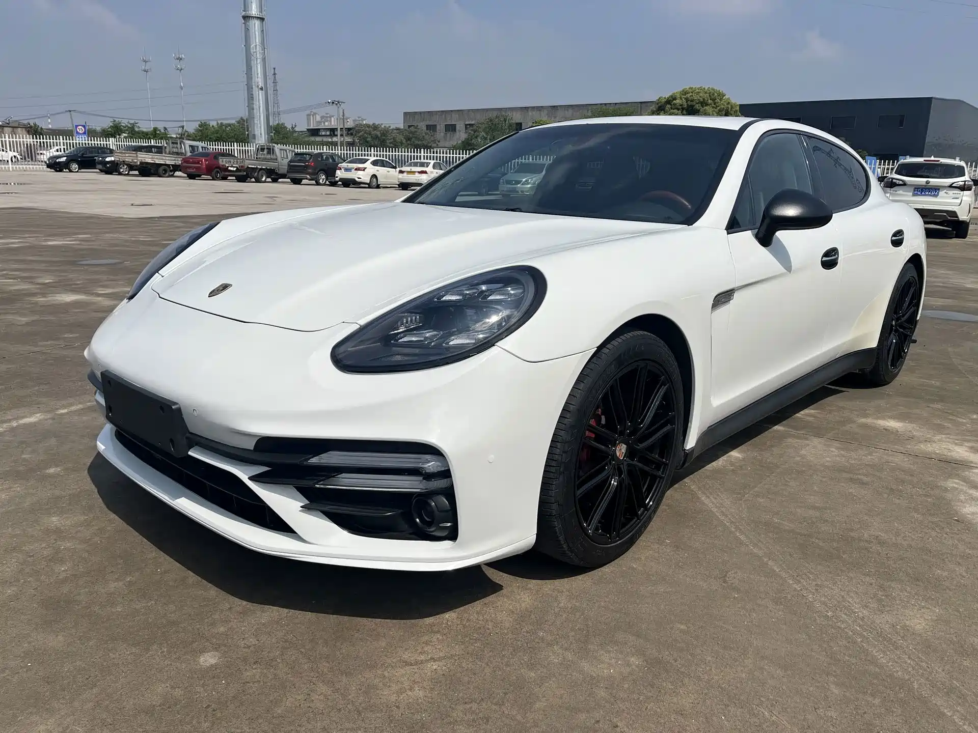 صورة 24 - Porsche Panamera
