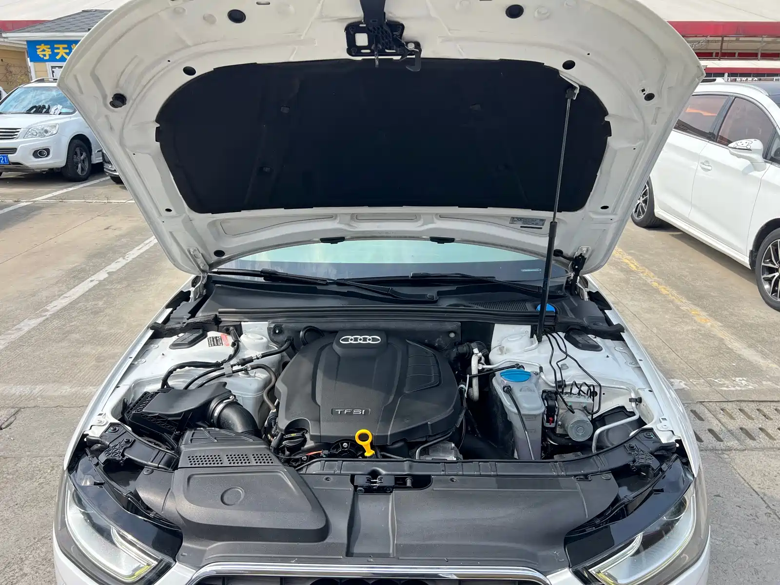 Фото 23 - Audi A4L