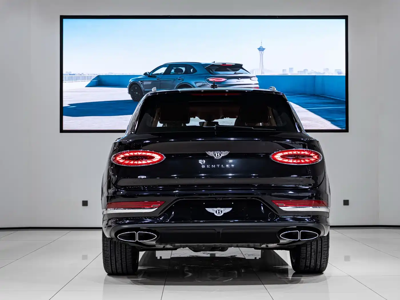 Bentley Bentayga 2025 2024 4.0T V8 Long Wheelbase