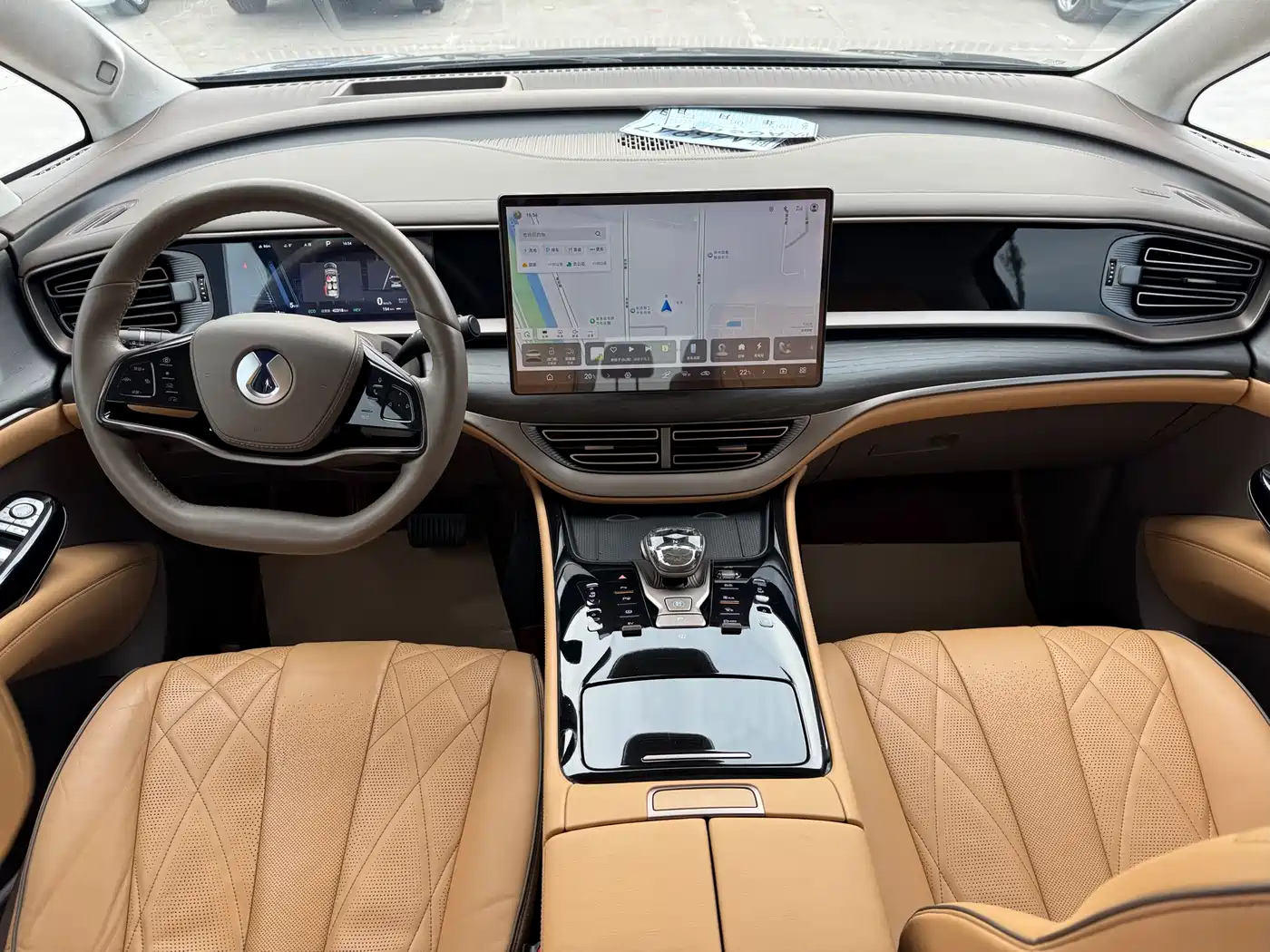 Denza D9 2022 DM-i 970 AWD Flagship фото 13