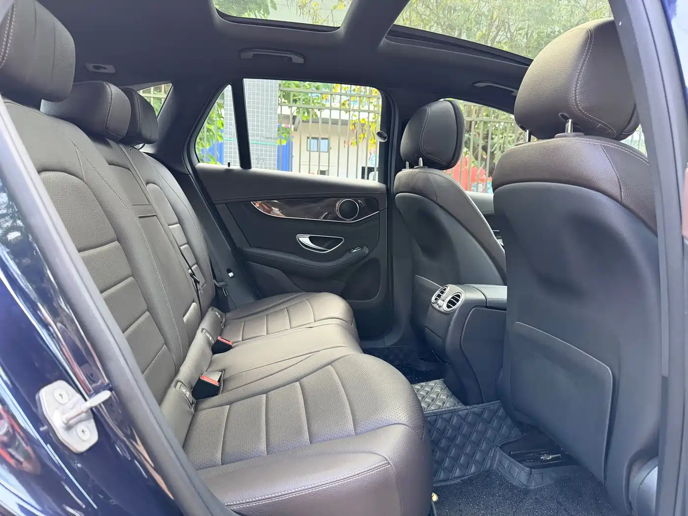 Mercedes-Benz GLC 2016 GLC 260 4MATIC Luxury фото 14