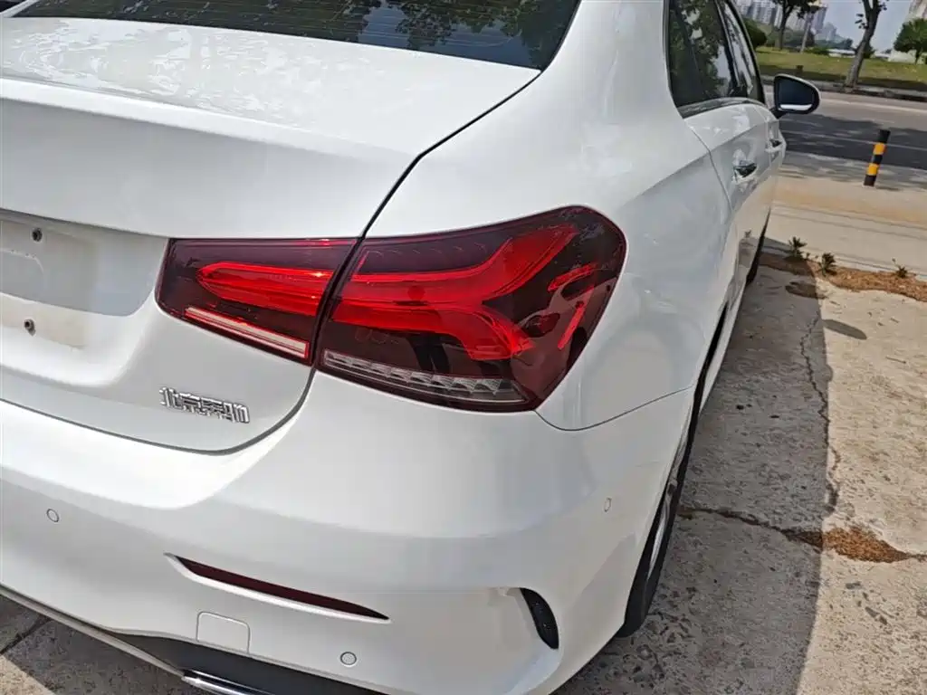 Mercedes-Benz A-Class 2022 Facelift A 200 L Sport Sedan Dynamic фото 8