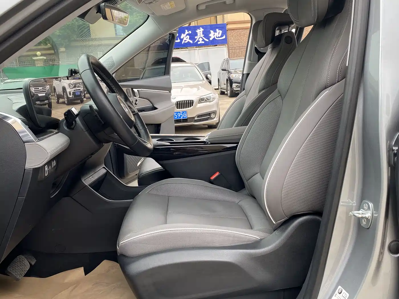 Buick E5 2023 Premium Standard Range Edition фото 4