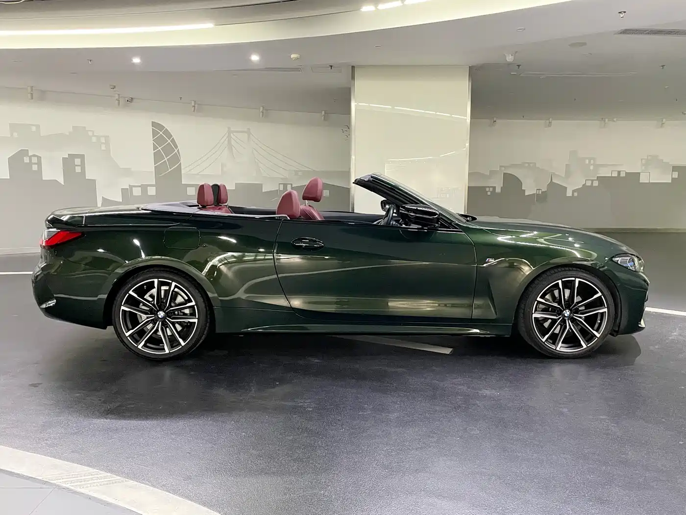 BMW 4 Series 2022 430i Convertible M Sport Shadow Night Package фото 23
