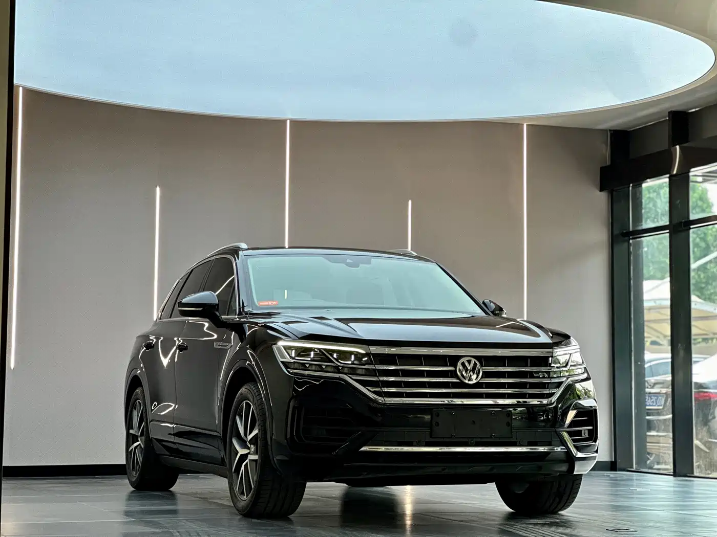 Volkswagen Touareg 2020 3.0TSI Enjoyment Edition China VI фото 3