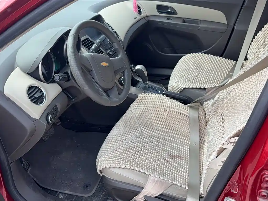 Chevrolet Cruze 2015 1.5L Classic SE AT фото 12