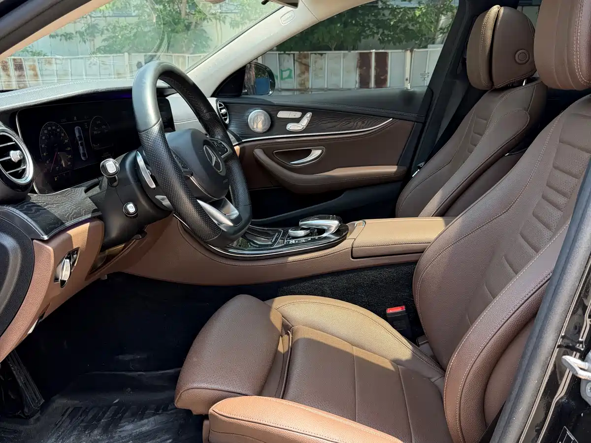 Mercedes-Benz E-Class 2017 E 200 L 4MATIC фото 13