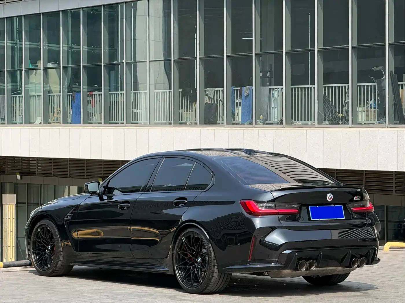 BMW M3 2024 M3 Sedan M xDrive Competition фото 14