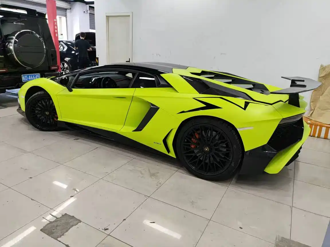 Lamborghini Aventador 2011 LP 700-4 фото 4